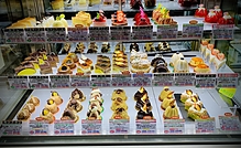 プチガトーショーケース